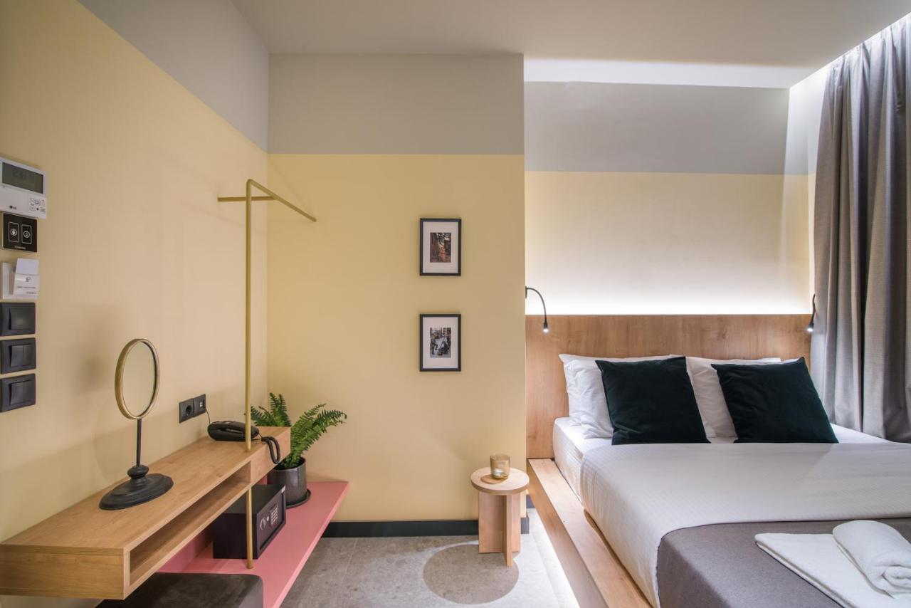 Metis Urbane Living Spaces Athena Bagian luar foto