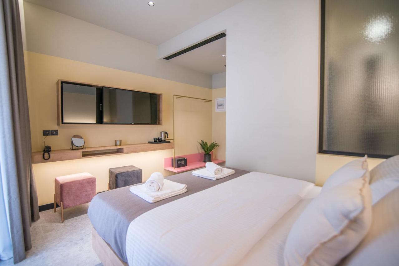 Metis Urbane Living Spaces Athena Bagian luar foto