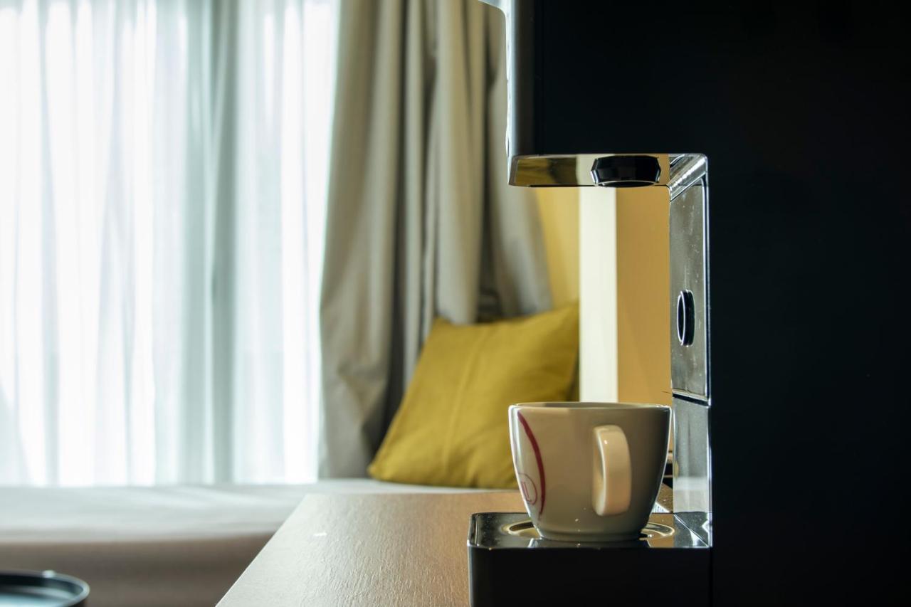 Metis Urbane Living Spaces Athena Bagian luar foto